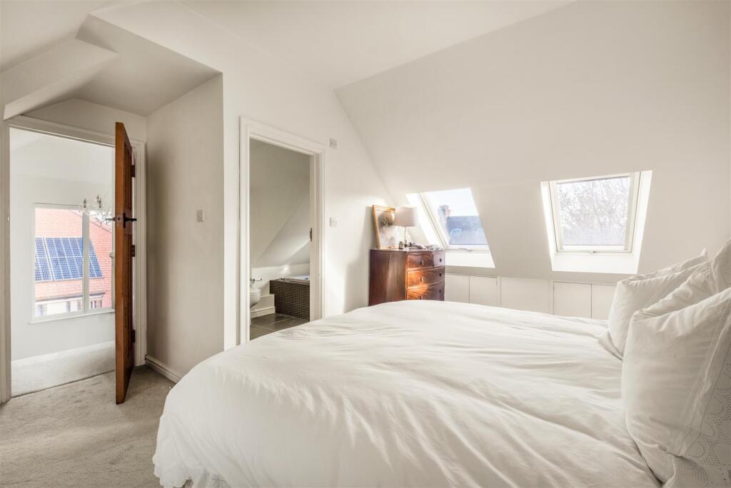 48 Braemore Road_18.jpg