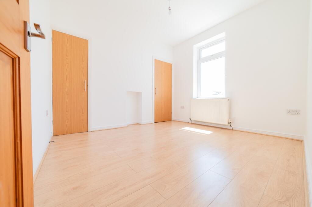 Award-winning Media team on EVERY Listing_20