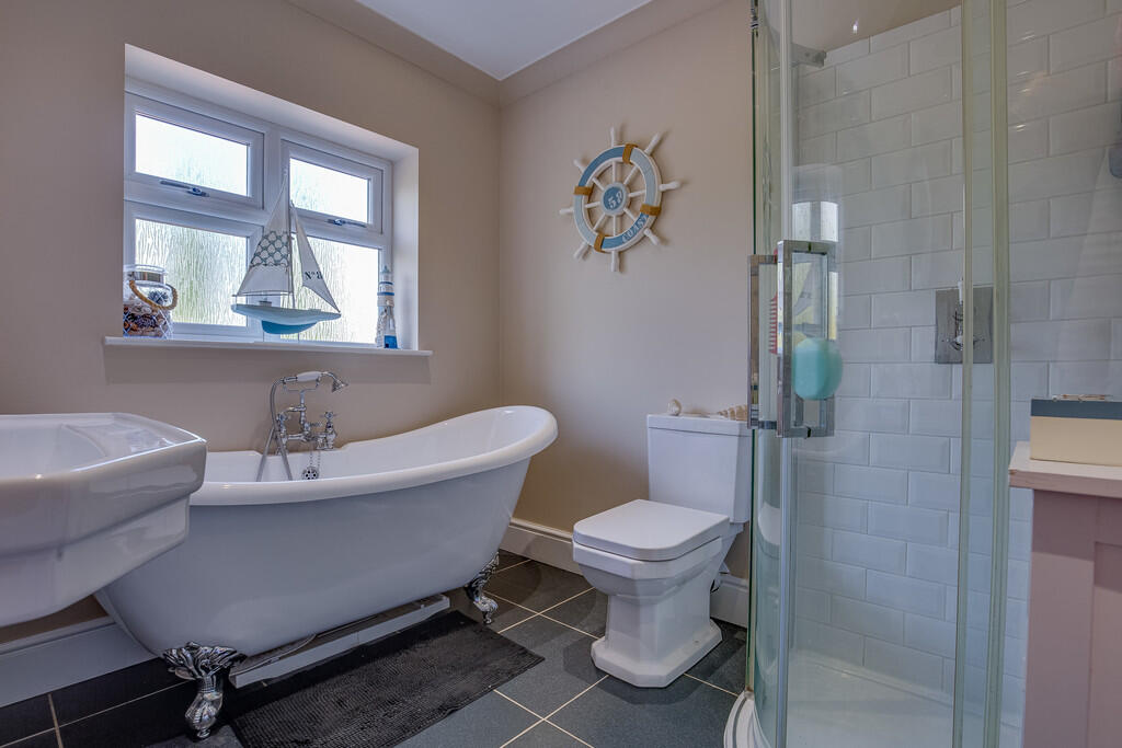 Bathroom 1.1