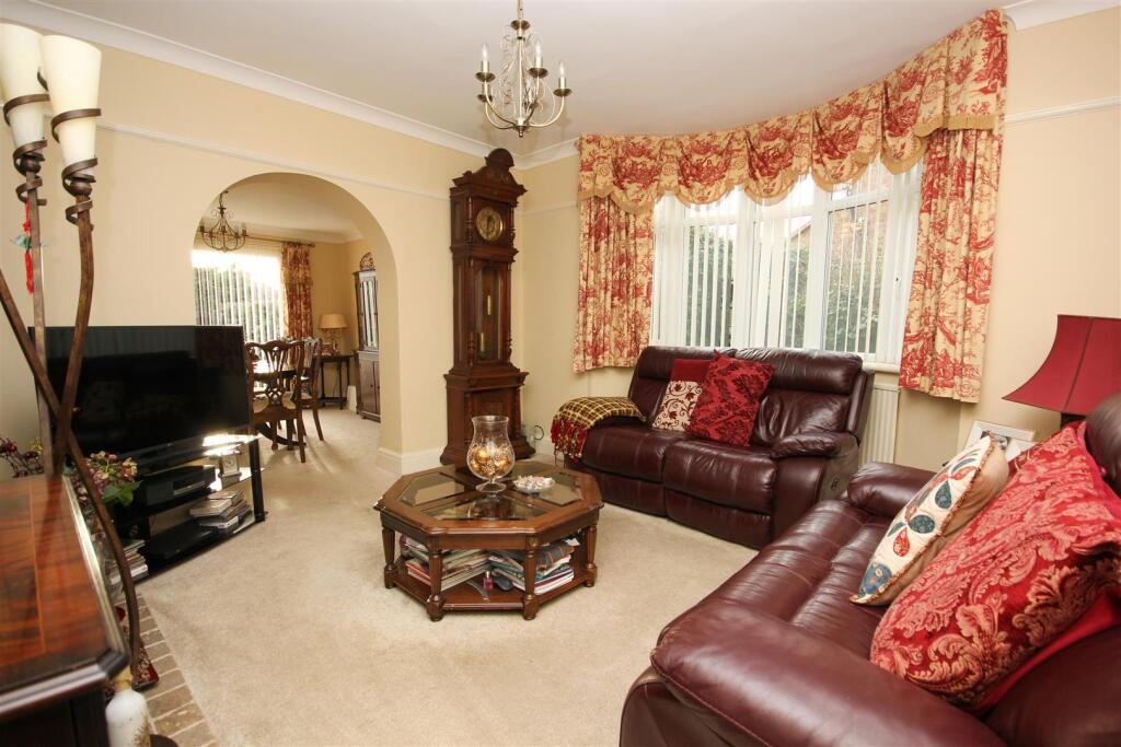 Sitting Room.jpg