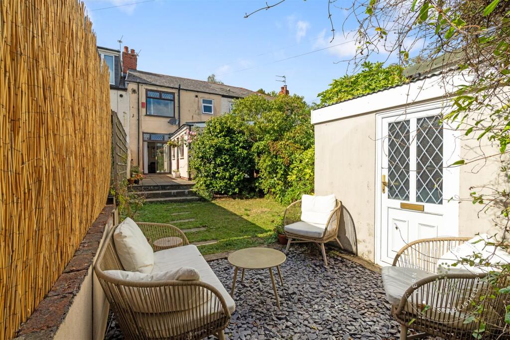 Gelligaer Street, Hern Crabtree (10).jpg