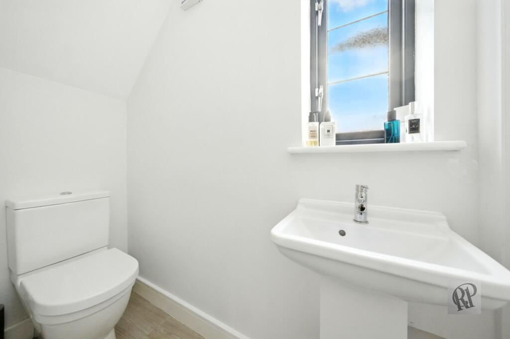 Ground Floor WC/Toilet