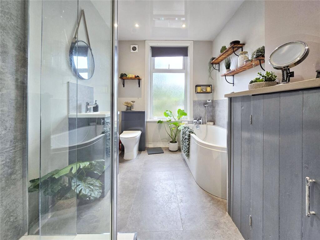 Four-Piece Bathroom