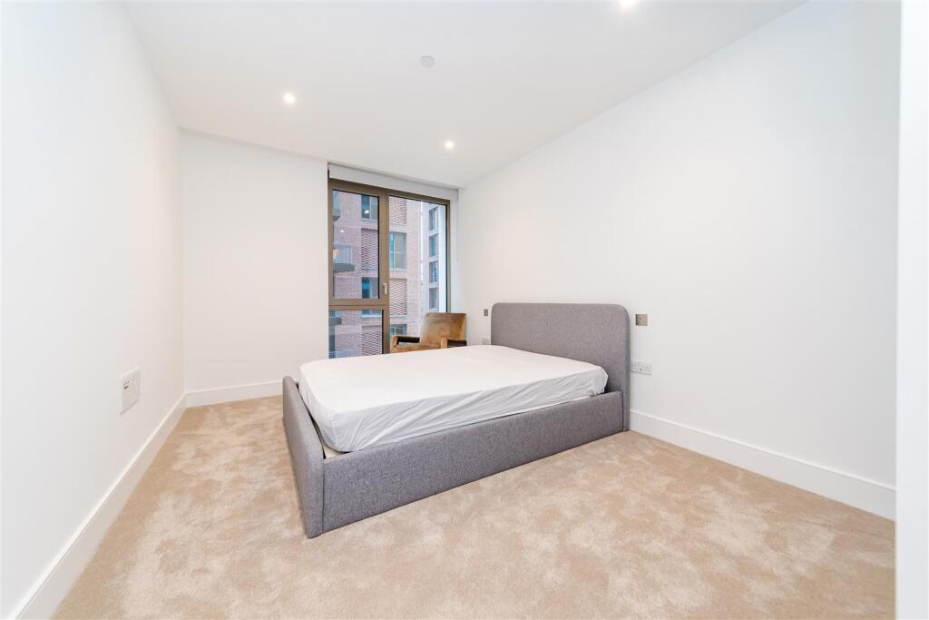 Bedroom .jpg