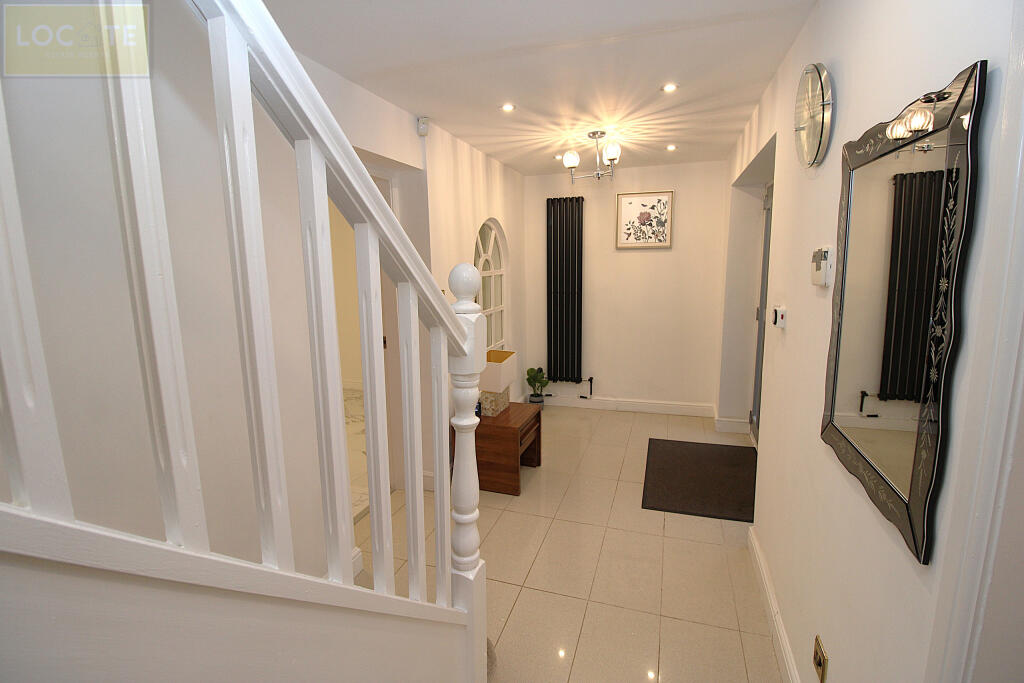 Estonfield Drive, Urmston,