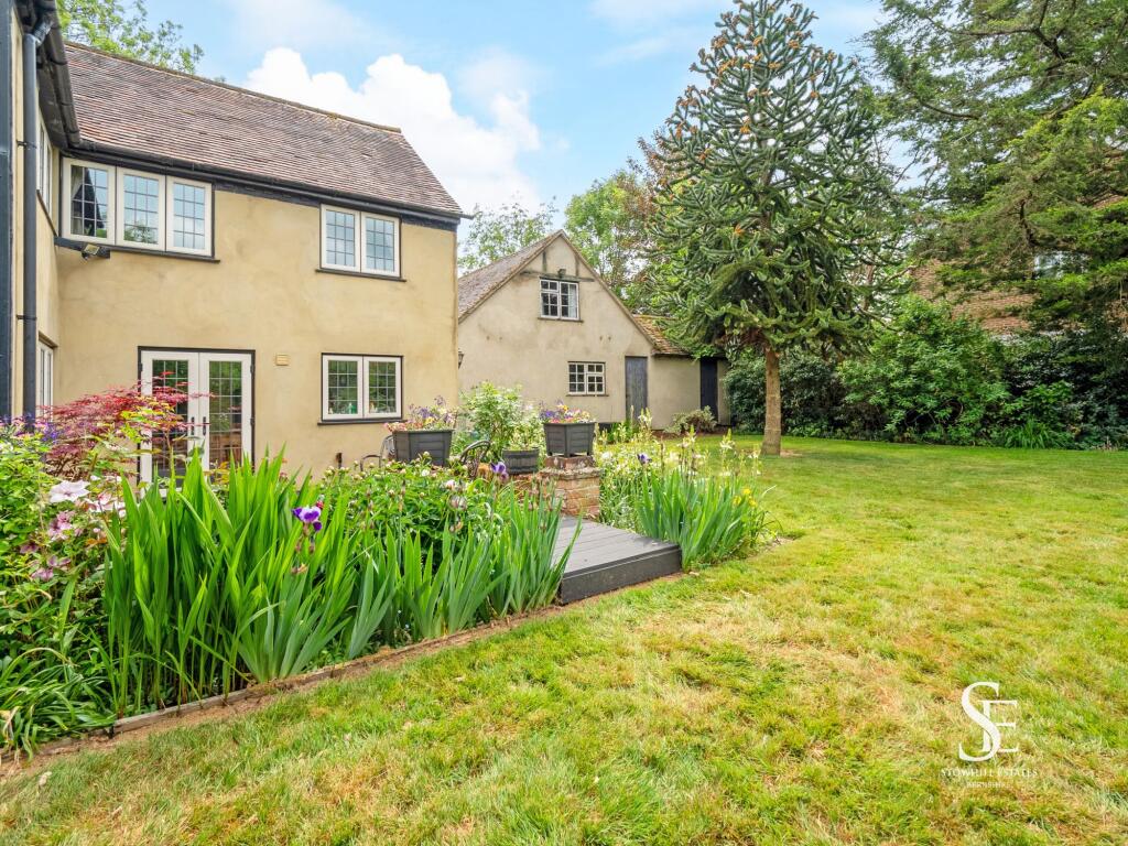 Detached Double Garage