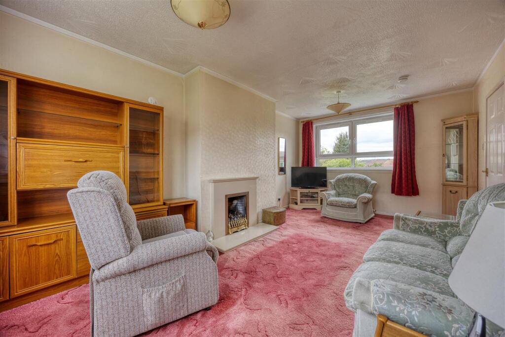 8_WALNUT_DRIVE_LENZIE_007.JPEG