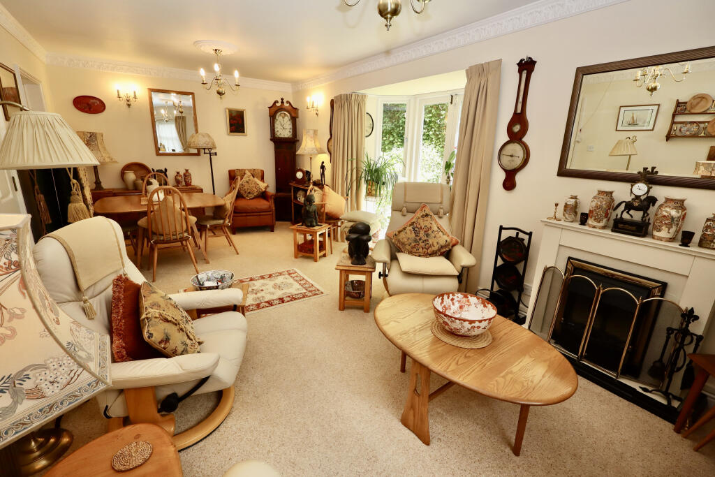 Double aspect living room