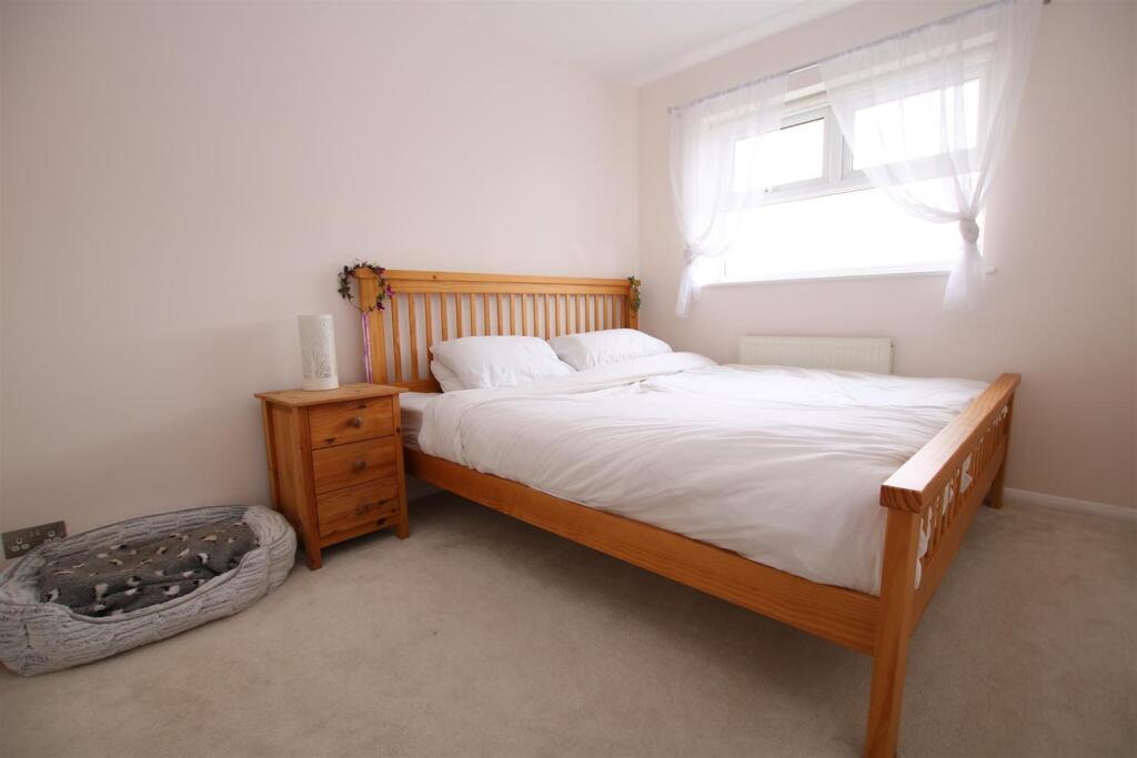 Bedroom 1.JPG