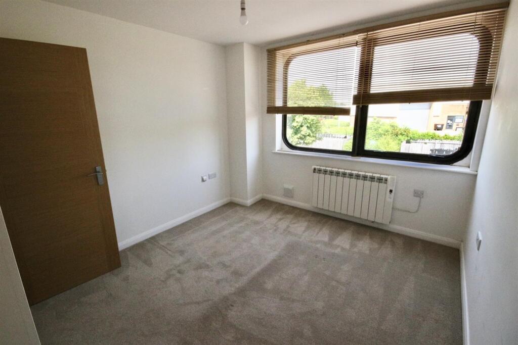 BEDROOM P2.jpg