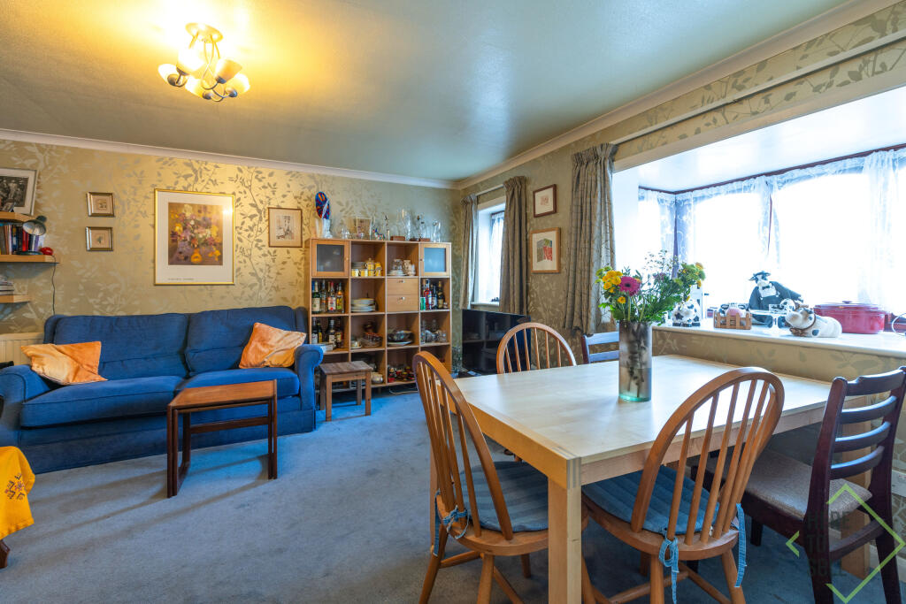 1 Barclay Court, 15 Dale Grove, N12 8XB-13