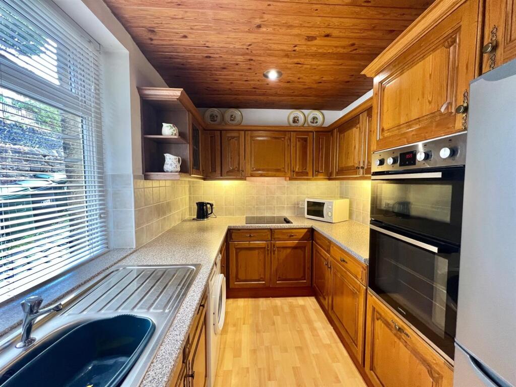 Bramleys Estate Agents - Cliffe End Road - Quarmby