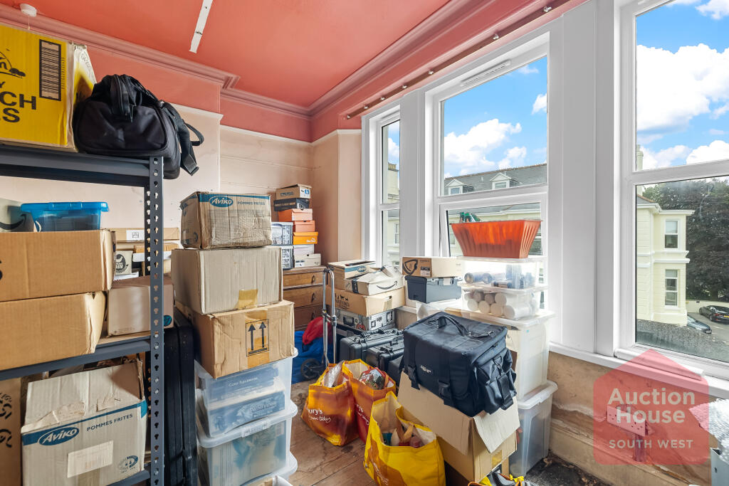 0022 T202508111207.jpg