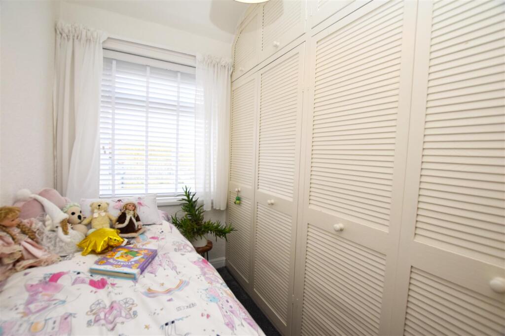 BEDROOM 3
