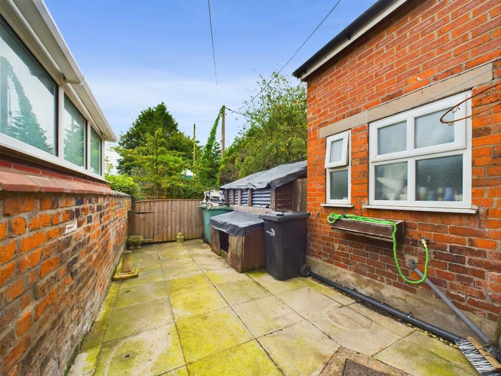 CAM02556G0-PR0034-ST