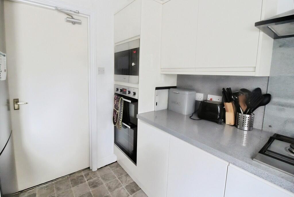 54b219b3-kitchen ...