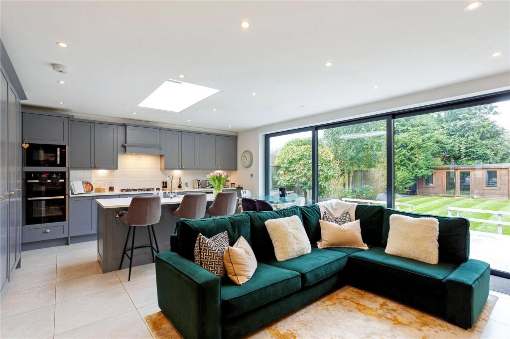 Kitchen/Din/Living