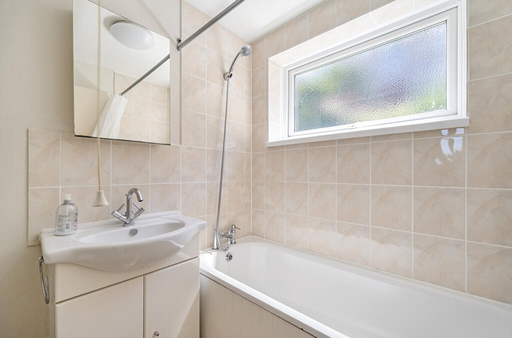 1321099-1-686d209...