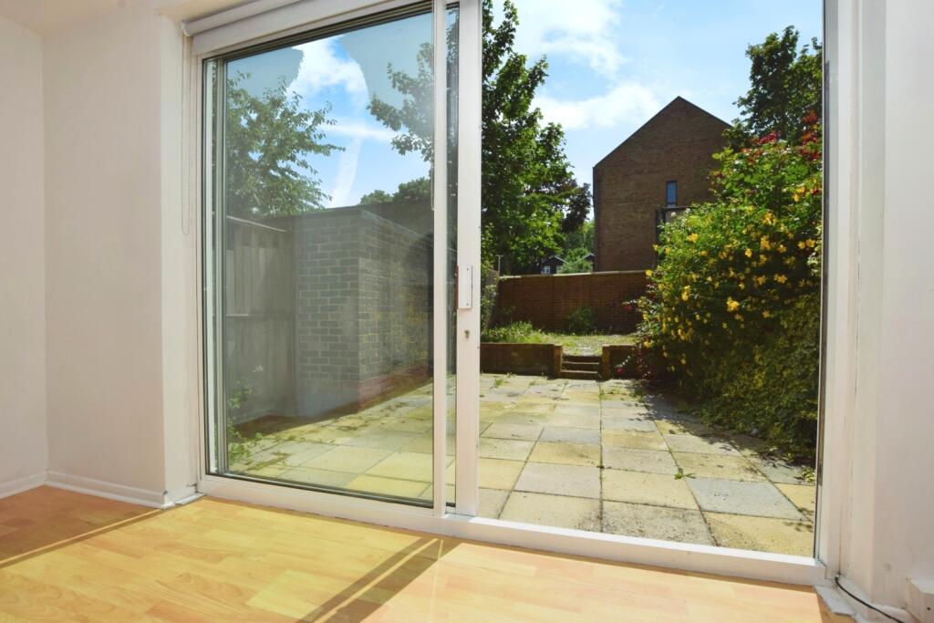 be8c434a-patio