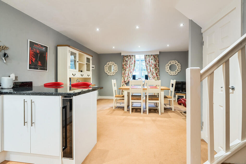 Open Plan Lounge/...