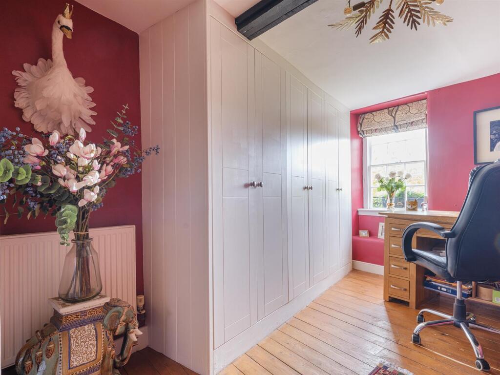 12 London Road-16.jpg