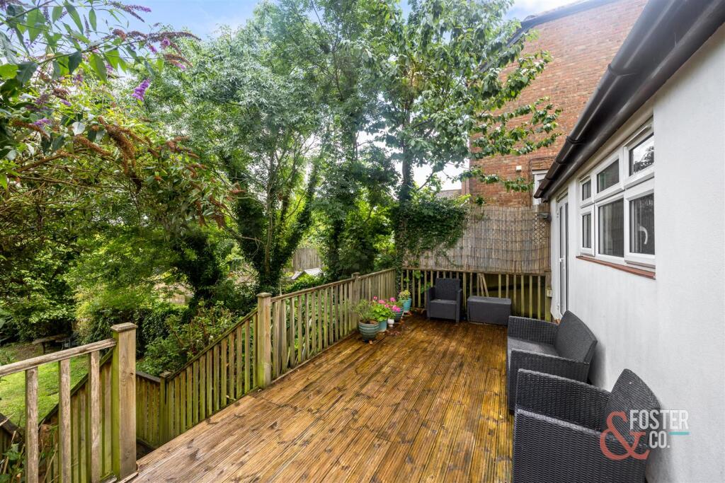 Mile Oak Road 160-005.jpg