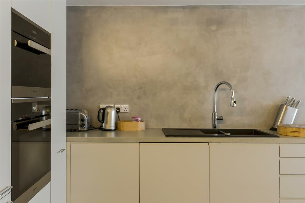 Kitchen-6.jpg
