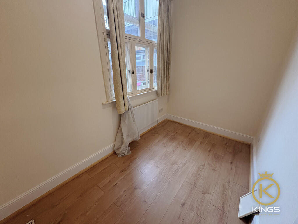 F1 249 LONDON ROA...