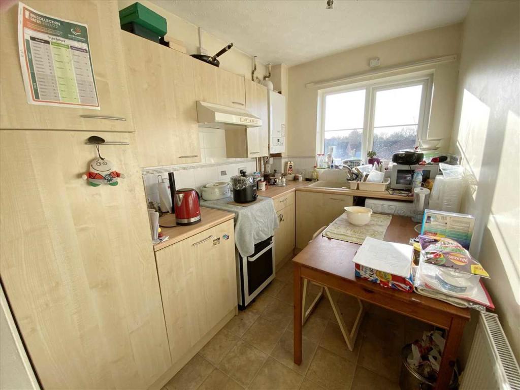 Kitchen:
