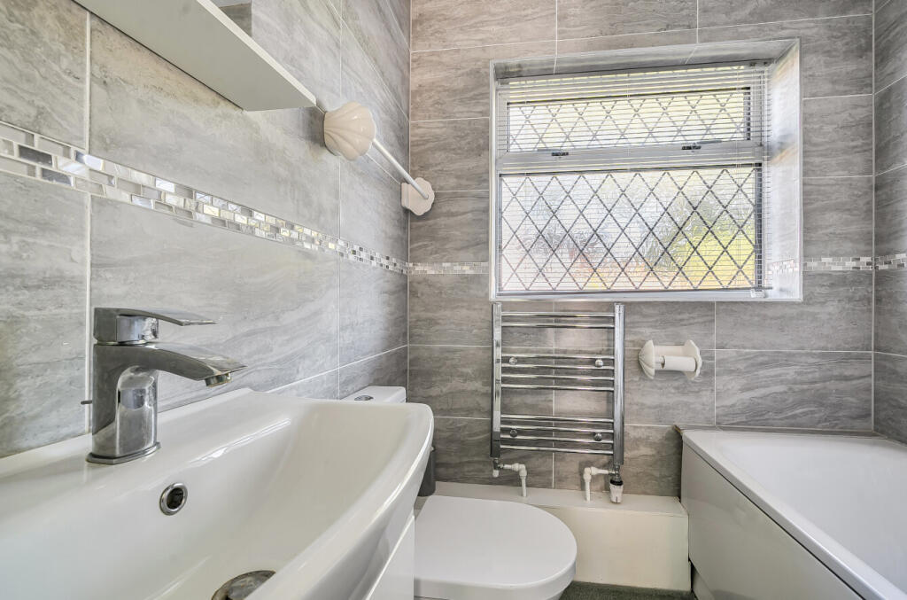 1360225-7-68dbaa7...