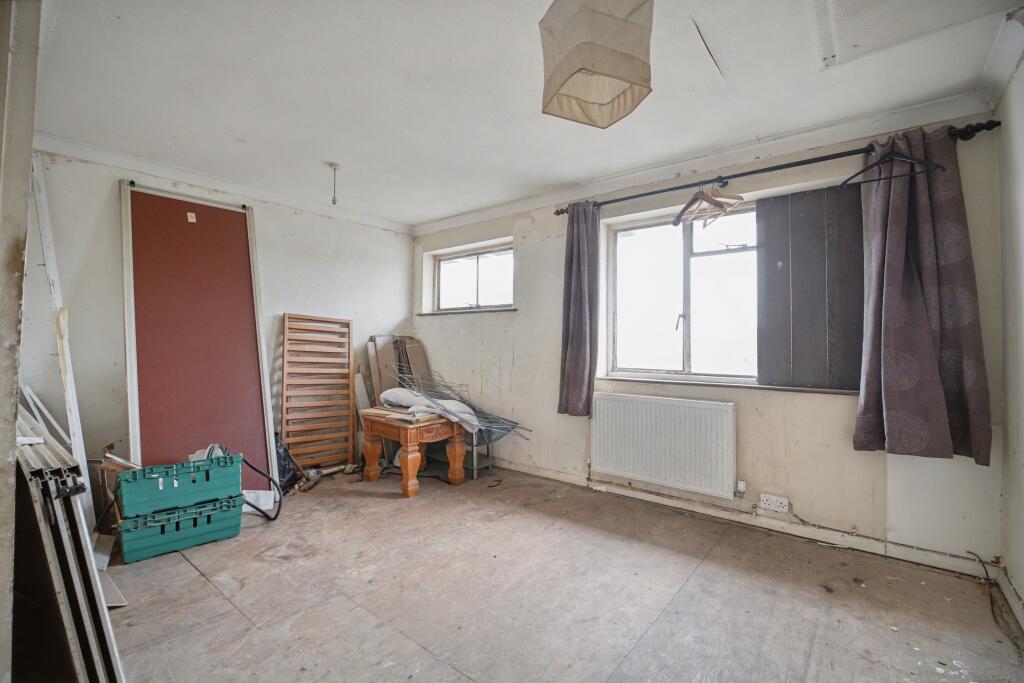 354B Kingston Road, Epsom, Surrey, KT19 0DT