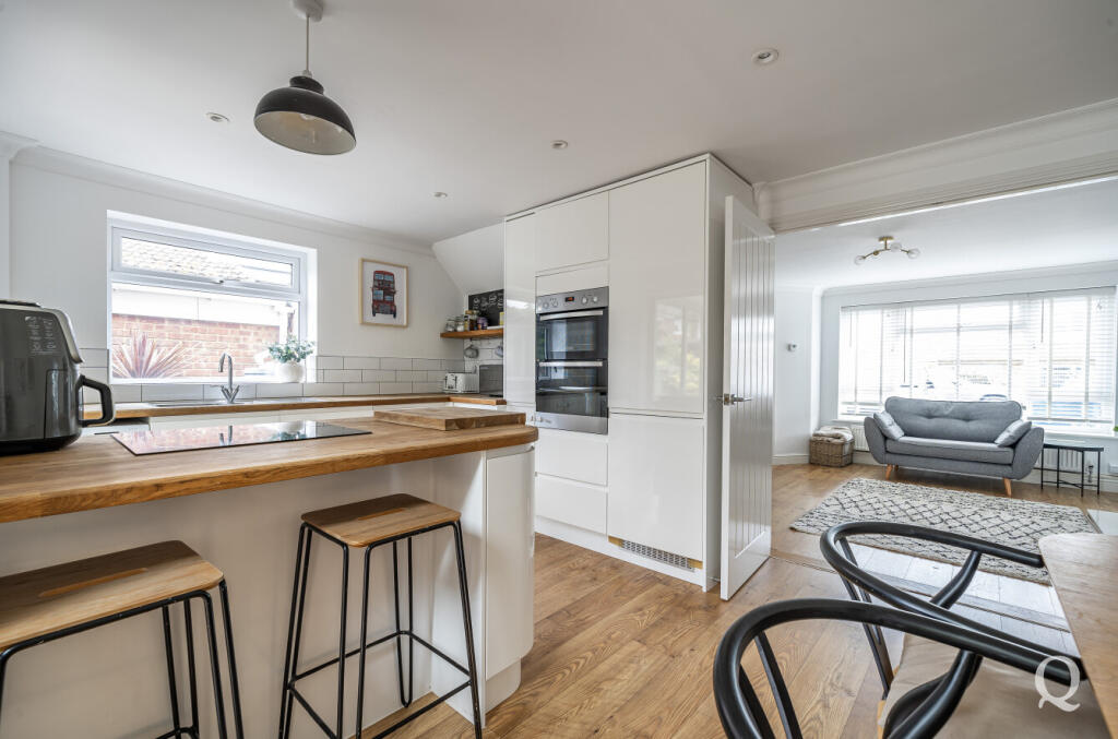 17274dca-40d9-40c...