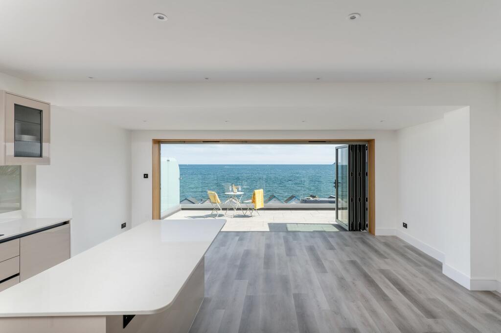 Horizons, Marine Parade, Paignton, Kitchen