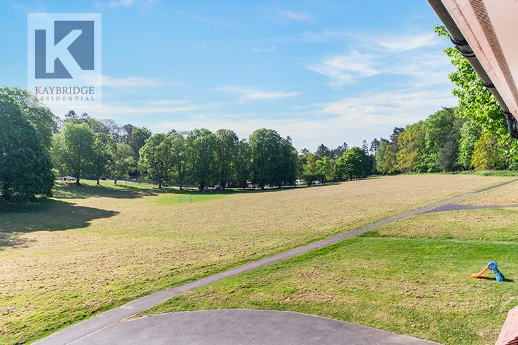 Dale View, Headley - KT18 6EH