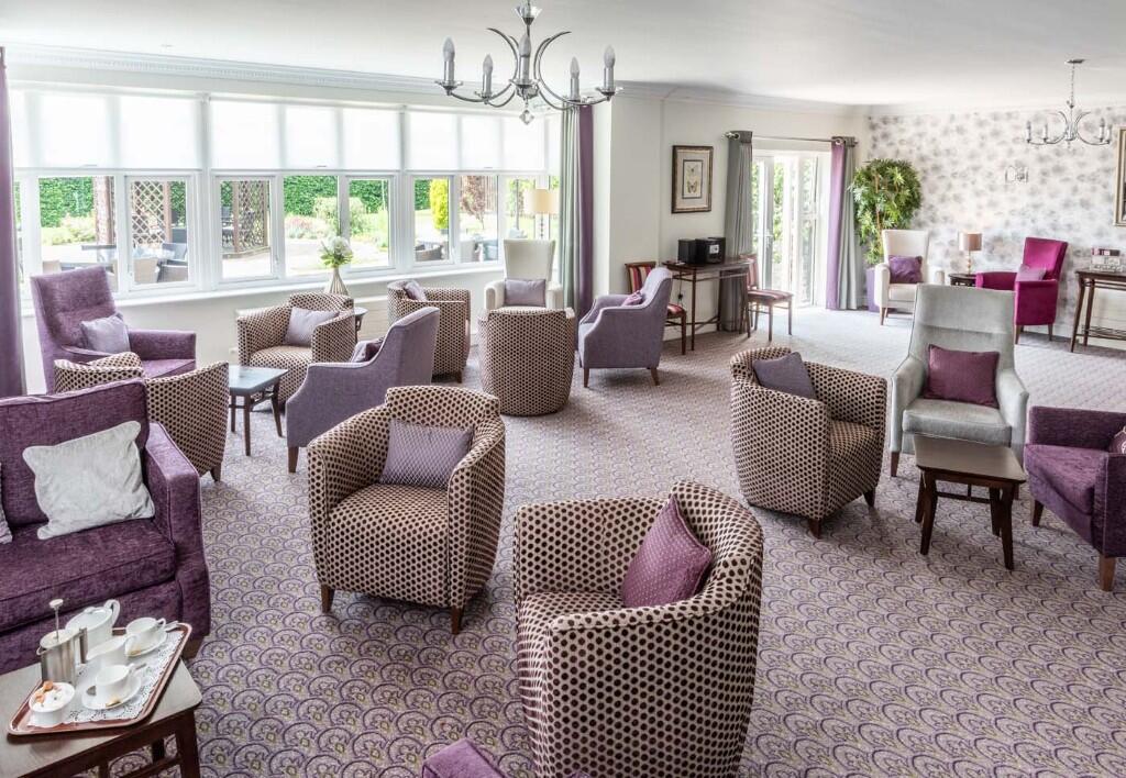 Eastbank Court/Lodge