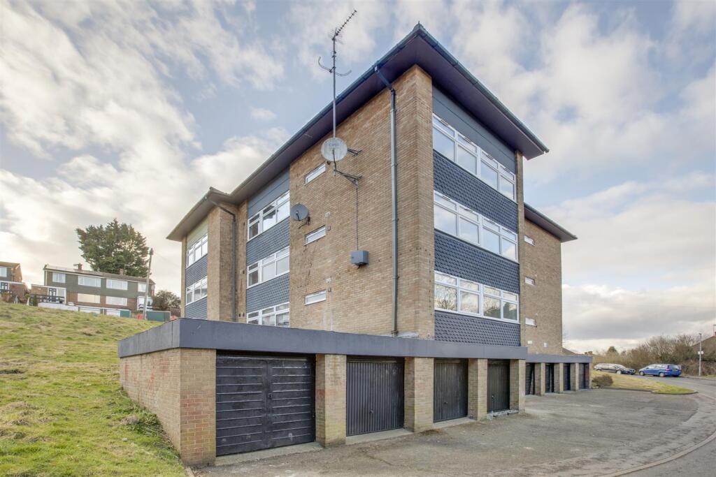 193 - 209 Chairborough Road, HP12 3UL (2 BED)-7.jp