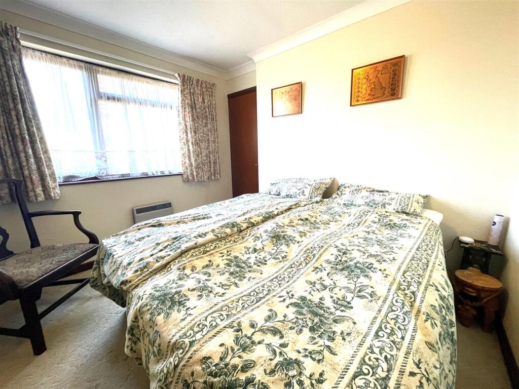 Bedroom 2.jpg