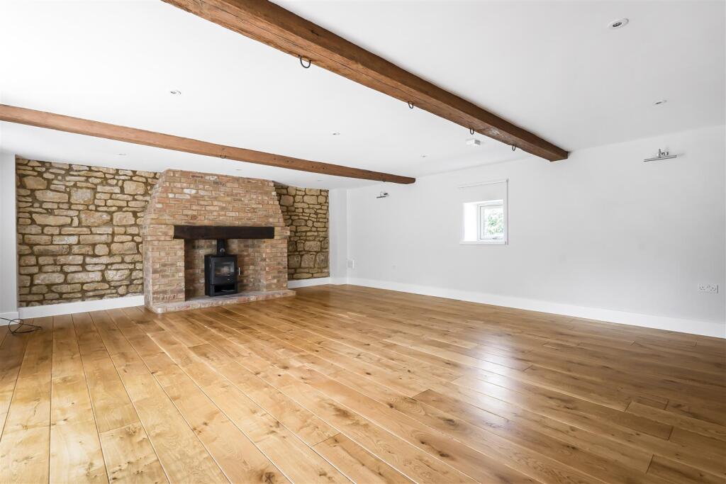 The Stables, 3a Gayton Road, Blisworth (45).JPG