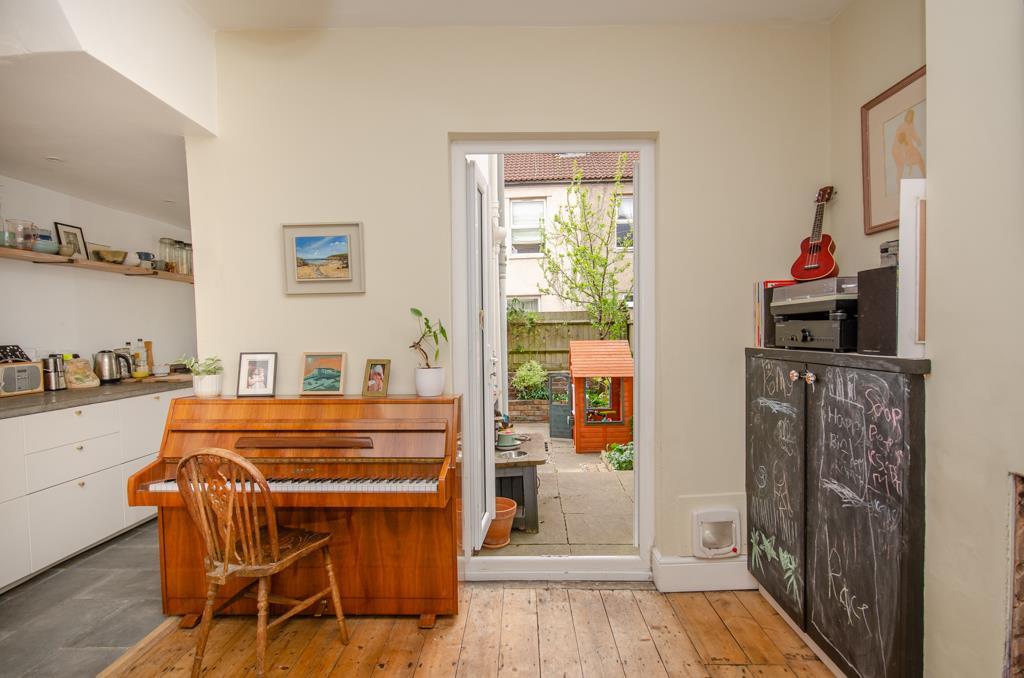 Victoria Parade-12.jpg