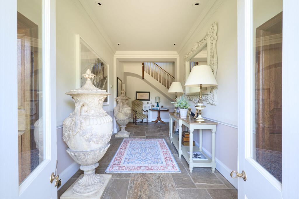 Moulton Hall 0907...