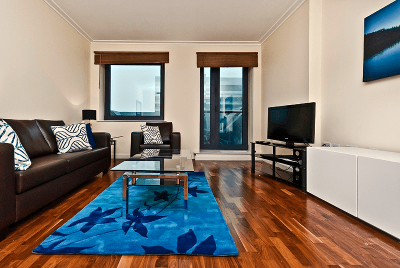 One-bedroom Apartment in Canary Wharf, E14