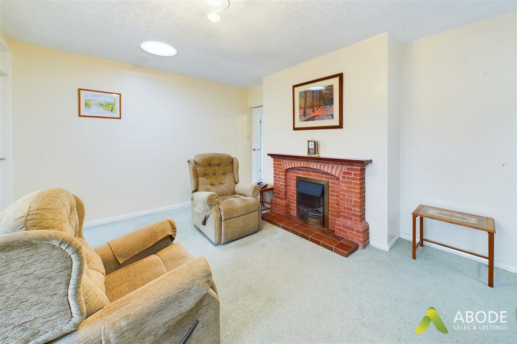 CAM03473G0-PR0019-STILL020.jpg