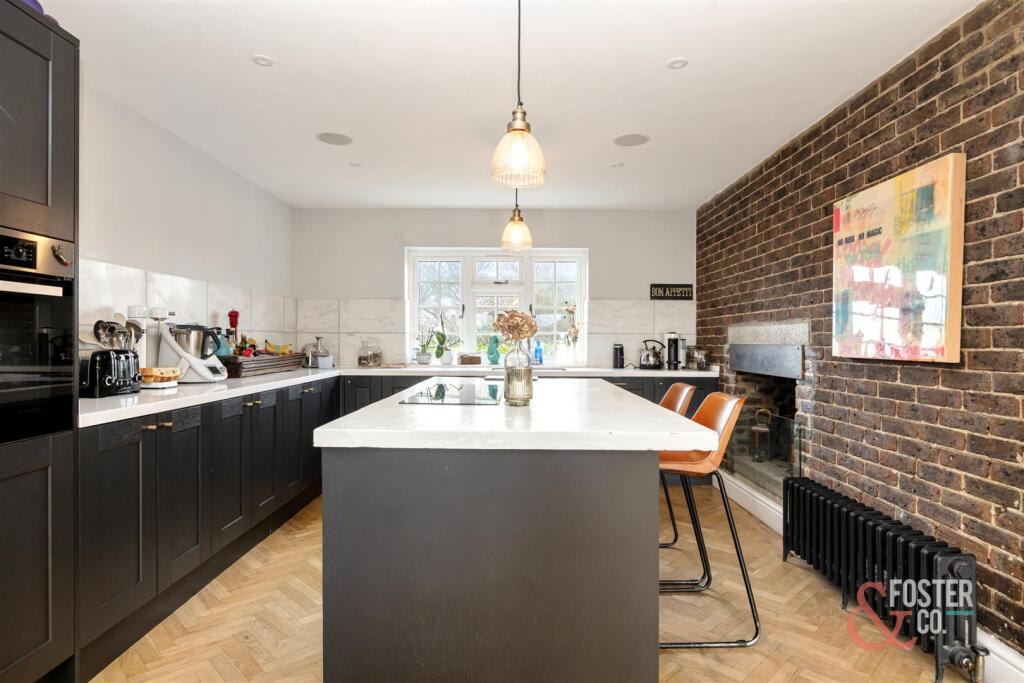 Brighton Road, Rogena Cottage-019.jpg