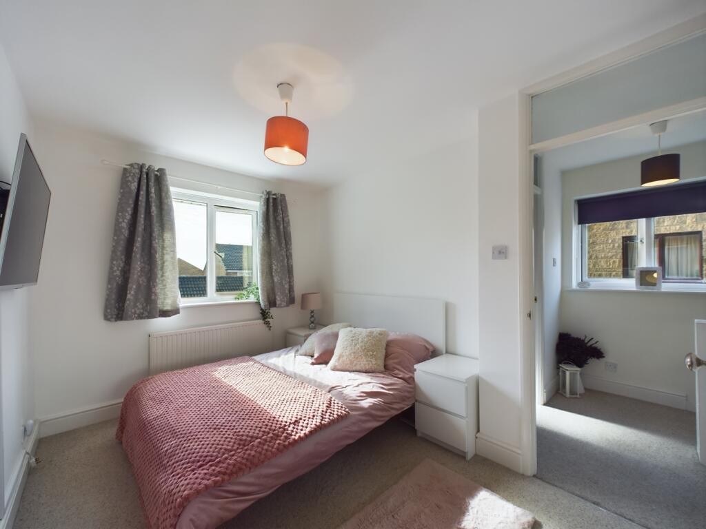 CAM02023G0-PR0077-STILL017