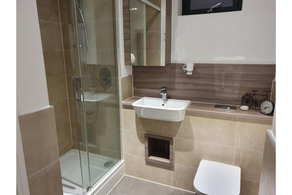 Fishers Way Wembl...