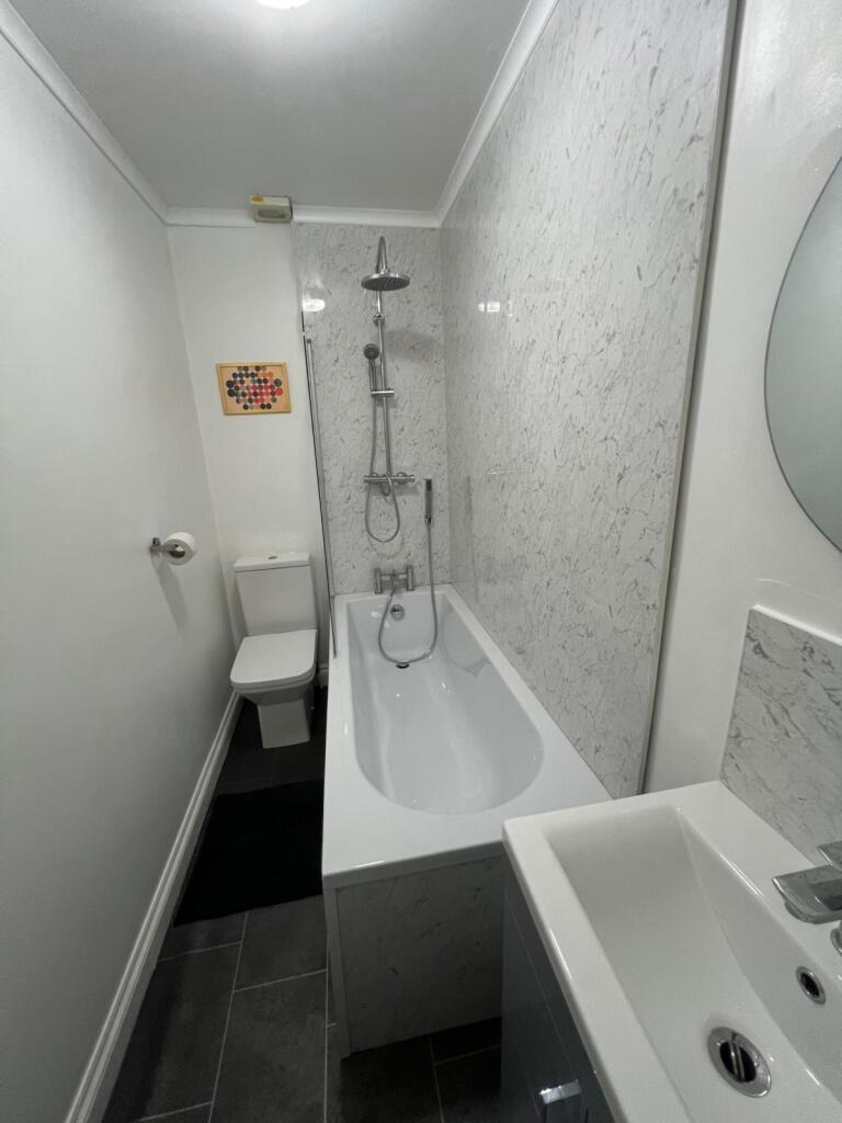 IMG-20251017-WA0215