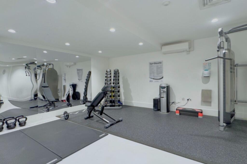 Flat 14, 5 Bath Road, Slough, Berkshire, SL1 3FX