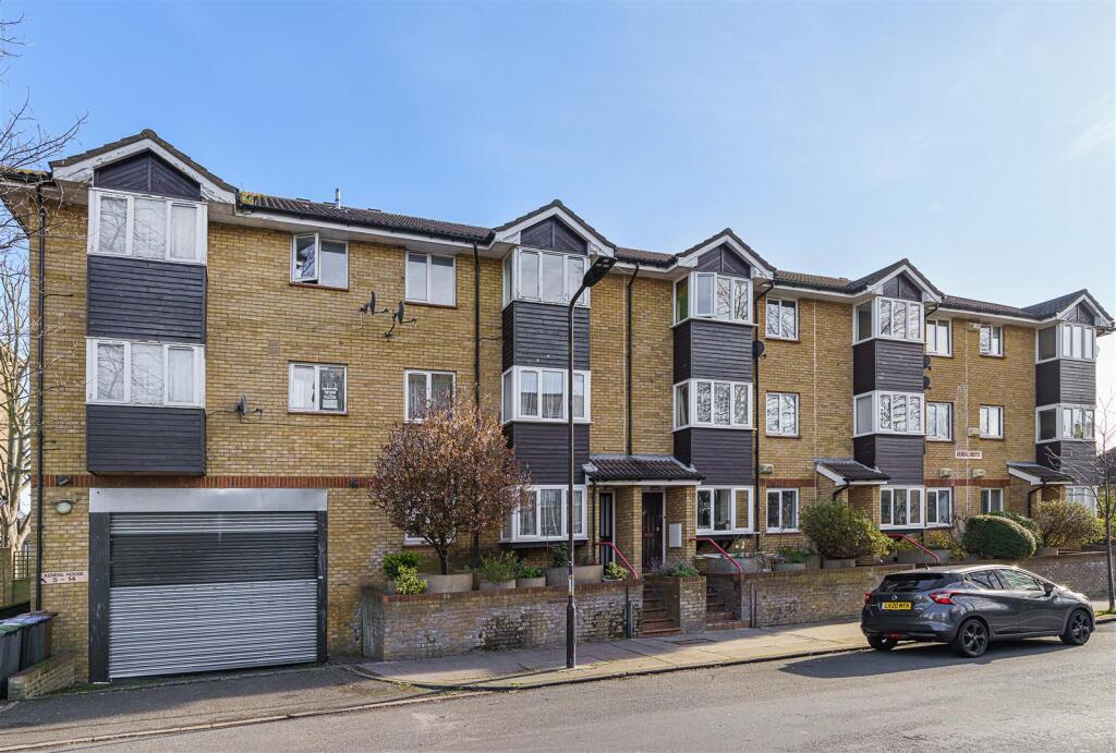 7 Kendal House-9.JPG