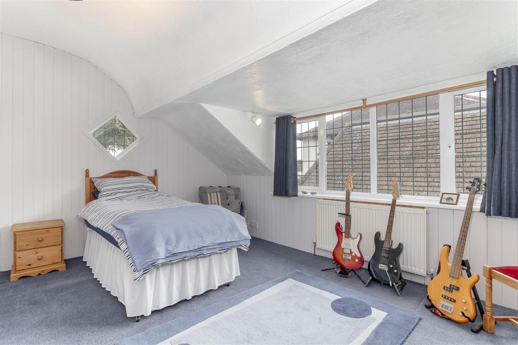 Bedroom 3.jpg