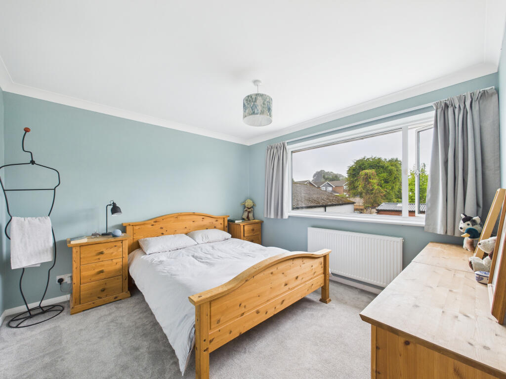 CAM01354G0-PR0587-STILL018